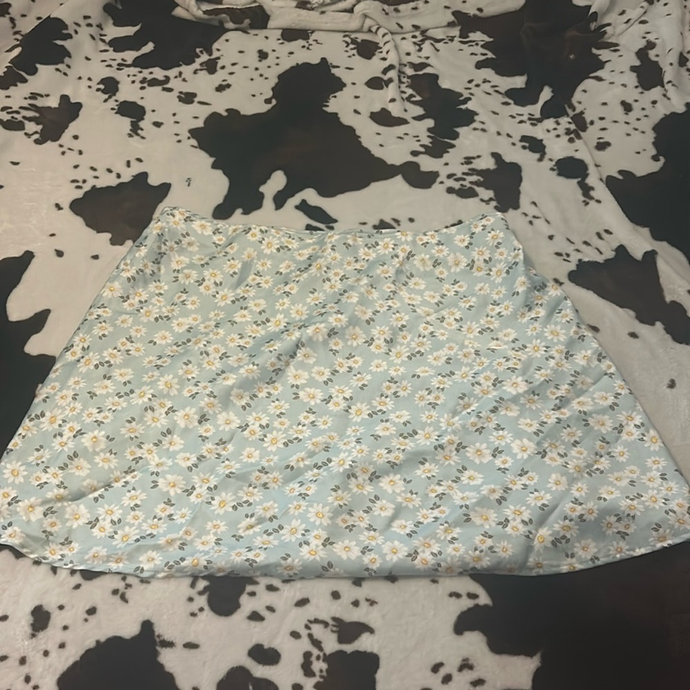 Flowery skirt